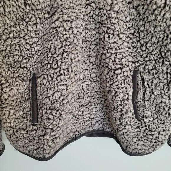 Thread and Supply Sherpa Fleece Quarter Zip Pullover Gray Womens Small - Picture 9 of 13